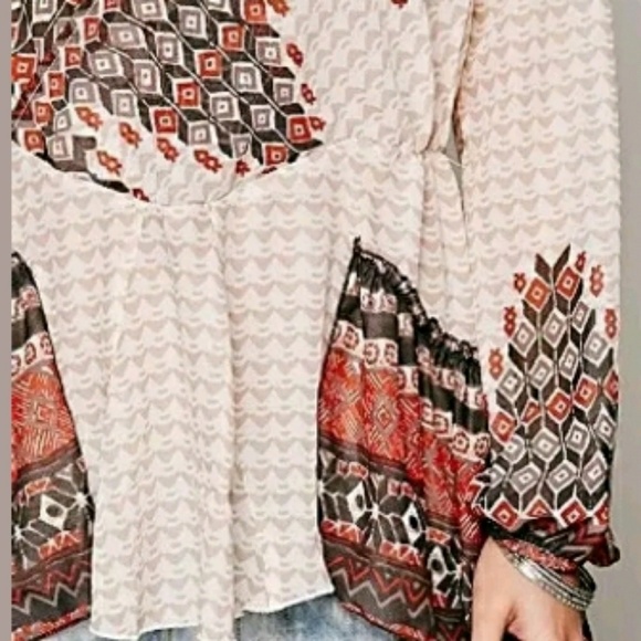 Free People Chiffon Peplum surplice V neck size XS - Picture 4 of 5